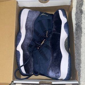 JORDAN 11 retro midnight navy sneakers
